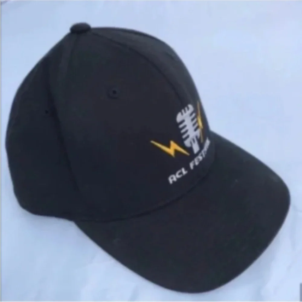 Yupoong Austin City Limits Music Festival ACL Black Adult S-M FlexFit Cap NWOT